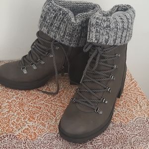 Cardigan Laceup Boots